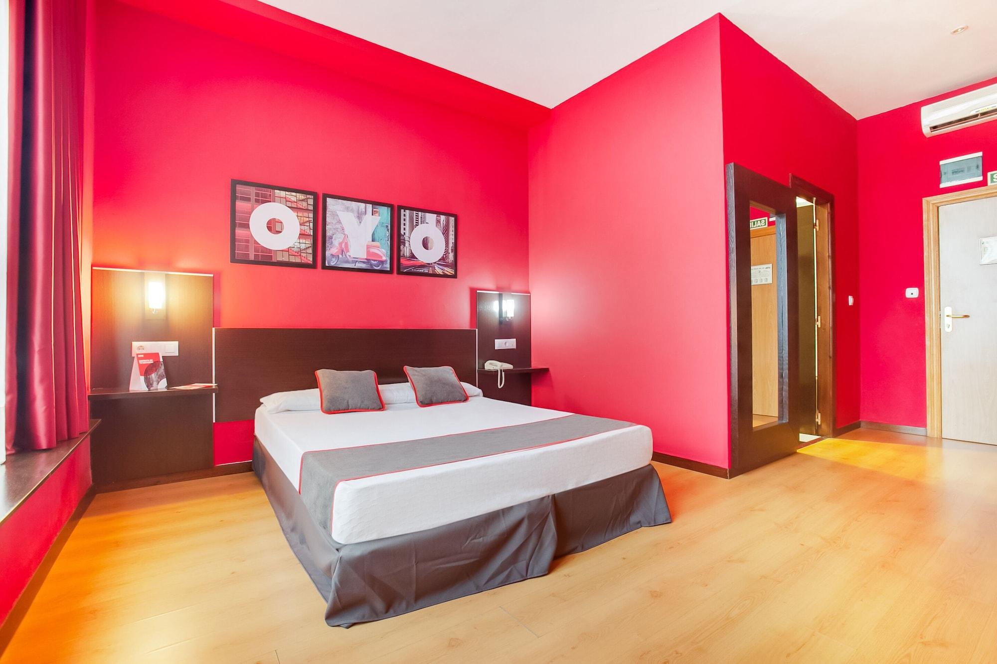Oyo Hotel Parque Empresarial Авілес Екстер'єр фото